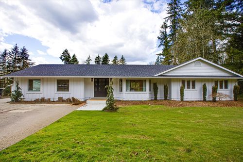 7025 Hesslea Cres, Abbotsford, BC, V4X2C2 | Card Image