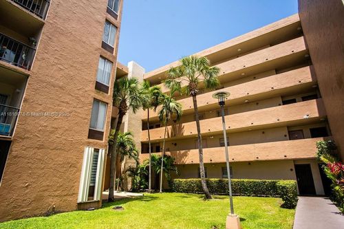 apt-502-9110 Fontainebleau Blvd, Miami, FL, 33172-4354 | Card Image