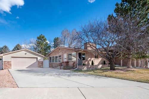 827 Lincoln Ct, Palisade, CO, 81526-8753 | Card Image