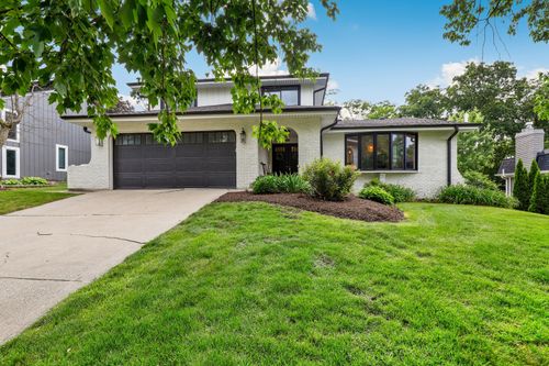 8448 Clynderven Rd, Burr Ridge, IL, 60527-6248 | Card Image