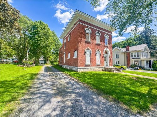 10 Nelson St, Auburn, NY, 13021-2690 | Card Image