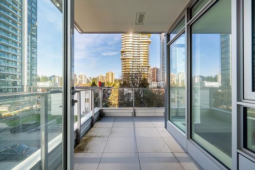 303-6398 Silver Ave, Burnaby, BC, V5H0K7 | Card Image