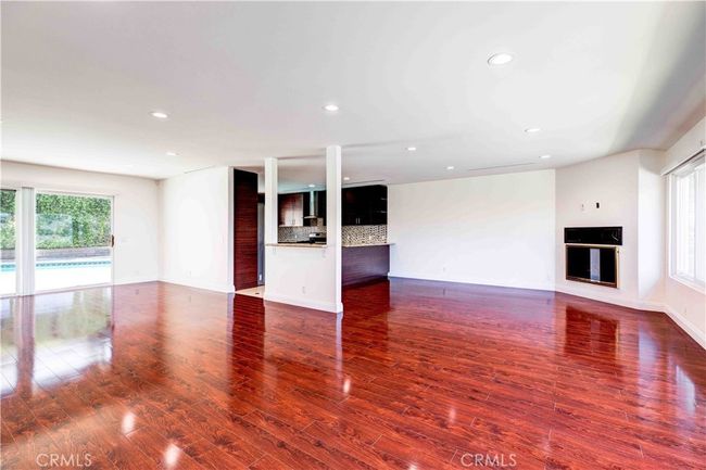 202 Edwards Pl, House other with 3 bedrooms, 4 bathrooms and 2 parking in Glendale CA | Image 5