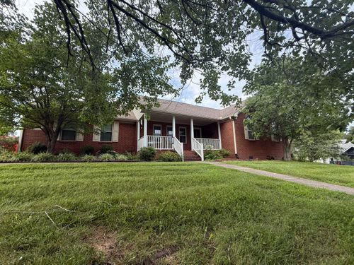 1102 Richliev Ln, Frankfort, KY, 40601-8483 | Card Image