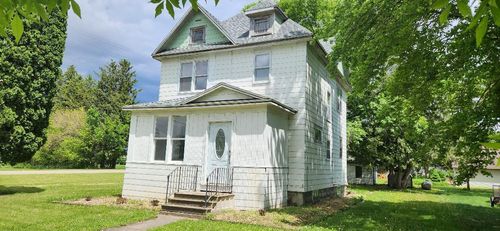 12 S Quinn St, Bricelyn, MN, 56014-2015 | Card Image