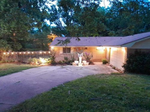 411 Brookwood Dr, Woodway, TX, 76712-3210 | Card Image