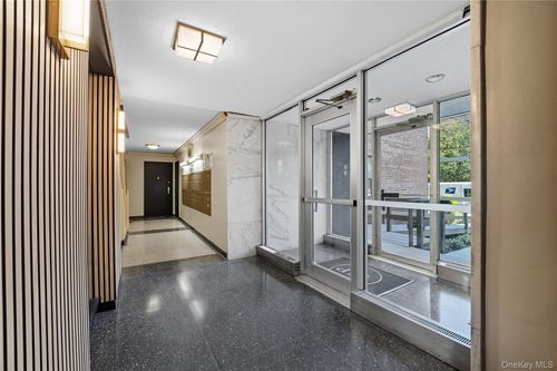 apt-5l-73 Bell Blvd, Oakland Gardens, NY, 11364-2953 | Card Image