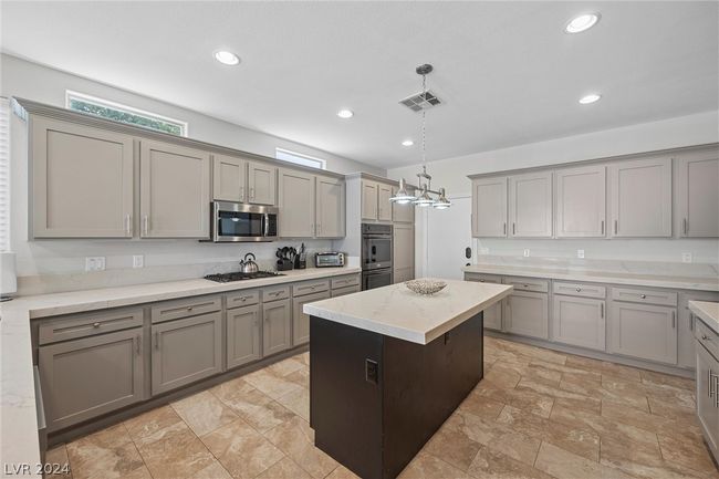 2738 Carolina Blue Avenue, House other with 6 bedrooms, 3 bathrooms and null parking in Henderson NV | Image 16