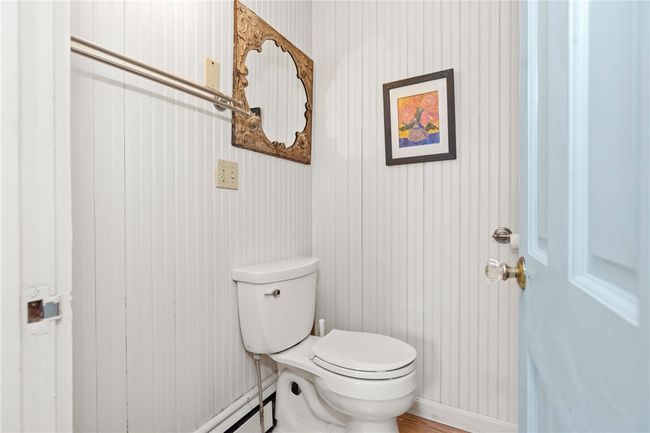 Apartment Bathroom | Image 37