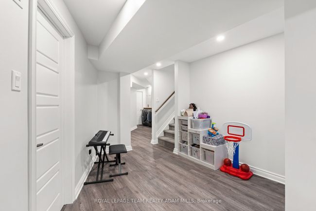 875 Stallion Cres, House other with 5 bedrooms, 4 bathrooms and 2 parking in Stittsville ON | Image 31