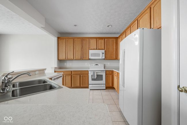 13019 Pinner Ave, House other with 2 bedrooms, 3 bathrooms and null parking in Fishers IN | Image 9