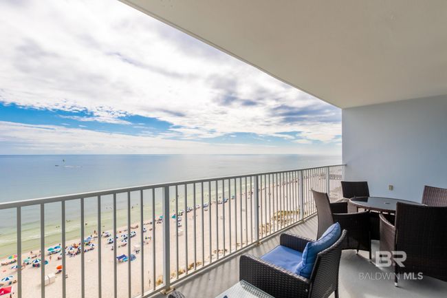 Balcony | Image 16