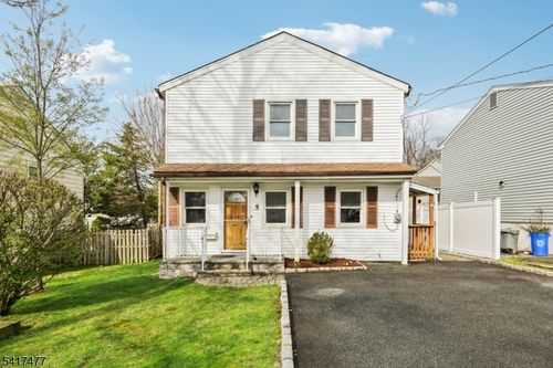 5 Reaville Ct, Parsippany, NJ, 07054-3637 | Card Image