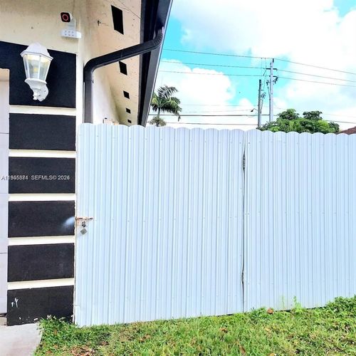 1-13249 Sw 200th Ter, Miami, FL, 33177-6150 | Card Image