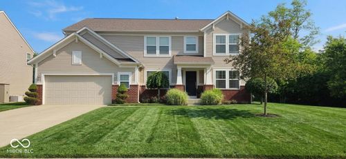 5308 Misthaven Ln, Greenwood, IN, 46143-6231 | Card Image