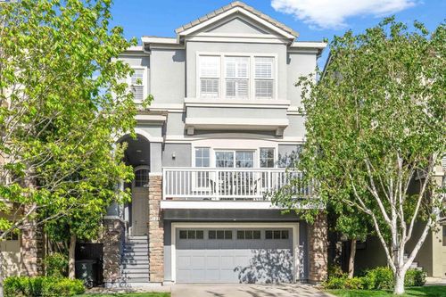 132 Maple Ln, East Palo Alto, CA, 94303-1347 | Card Image