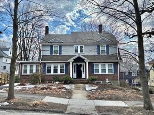 67 Lewis St, Newton, MA, 02458-1841 | Card Image