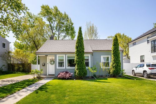 1673 Eaton Rd, Berkley, MI, 48072-2066 | Card Image