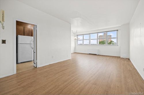 3t-555 Palisade Ave, Yonkers, NY, 10703-2107 | Card Image