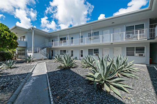 6-7271 Gary Ave, Miami Beach, FL, 33141-2538 | Card Image