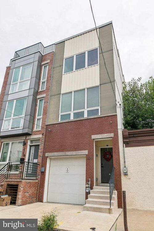 2311 E Gordon St, PHILADELPHIA, PA, 19125-2511 | Card Image