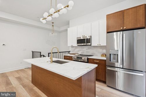 1-5034 Florence Ave, PHILADELPHIA, PA, 19143-3319 | Card Image