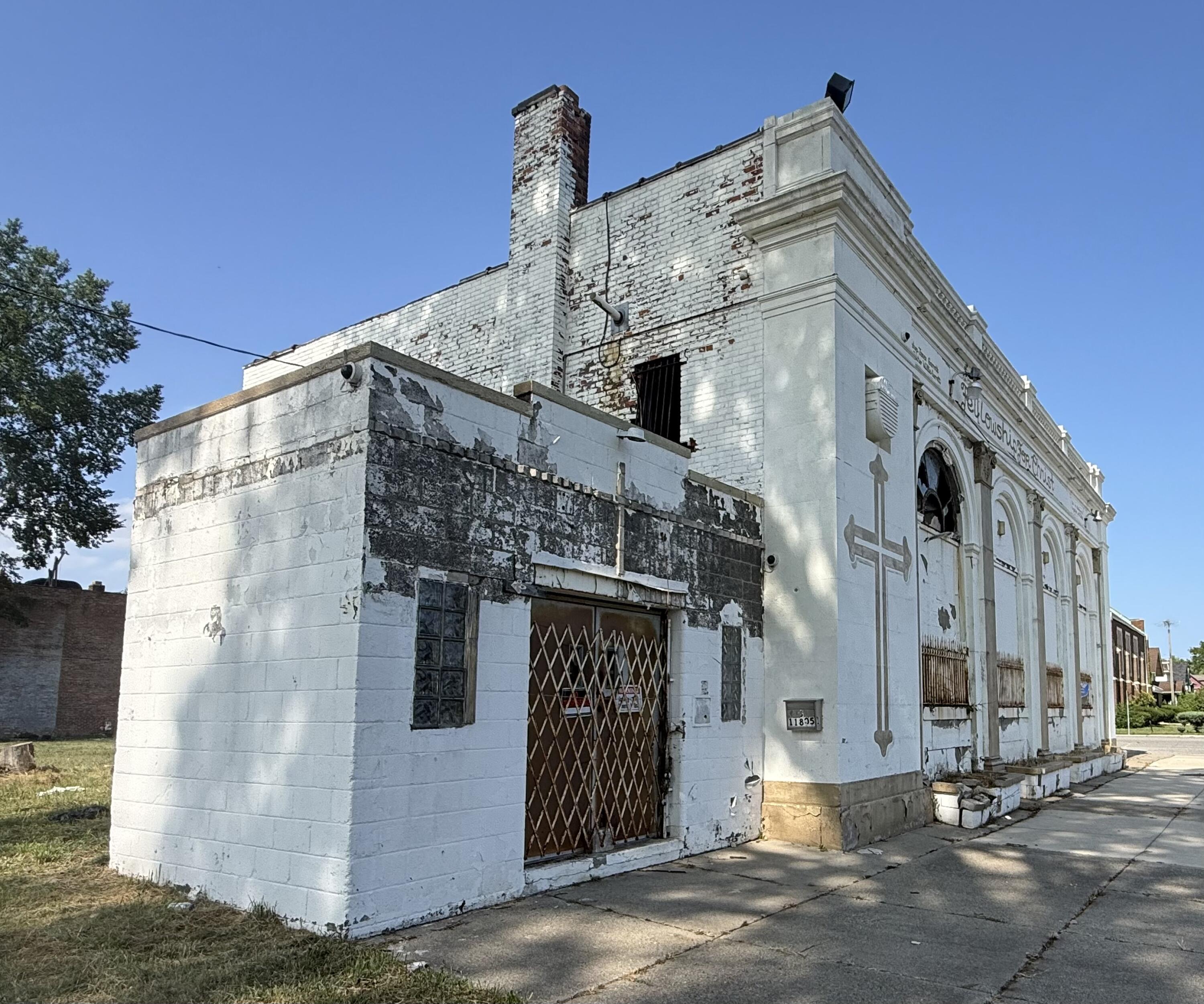 Commercial Sale in Highland Park 3
