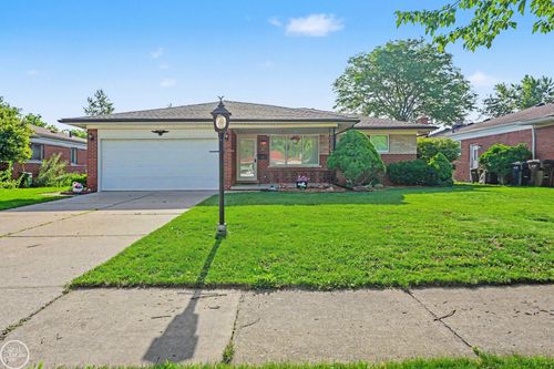 33316 Mina Dr, Sterling Heights, MI, 48312-6646 | Card Image