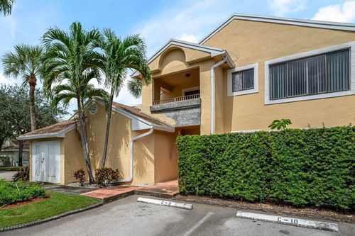 106-151 Sw 95th Ter, Pembroke Pines, FL, 33025-4620 | Card Image