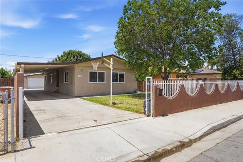 3423 Anderson St, Bakersfield, CA, 93307 | Card Image