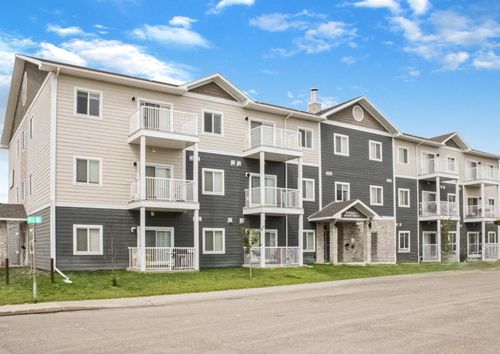 301-10004 97a Street, Grande Prairie, AB, T8V2C1 | Card Image