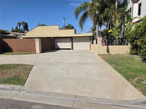 2212 Laurel Pl, Newport Beach, CA, 92663-5420 | Card Image
