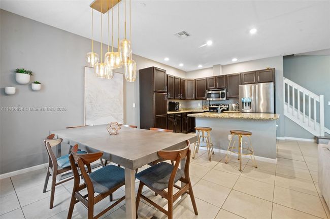 4164 Cascada Cir, Townhouse with 3 bedrooms, 3 bathrooms and null parking in Hollywood FL | Image 8
