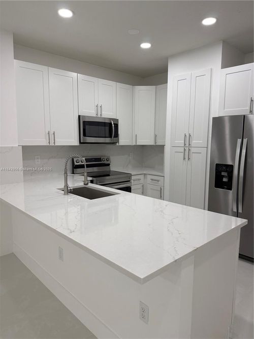 8132 Sw 17th Ct, North Lauderdale, FL, 33068-4785 | Card Image
