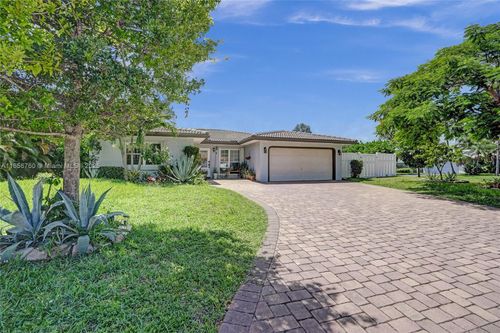 1844 Nw 81st Ave, Coral Springs, FL, 33071-6233 | Card Image