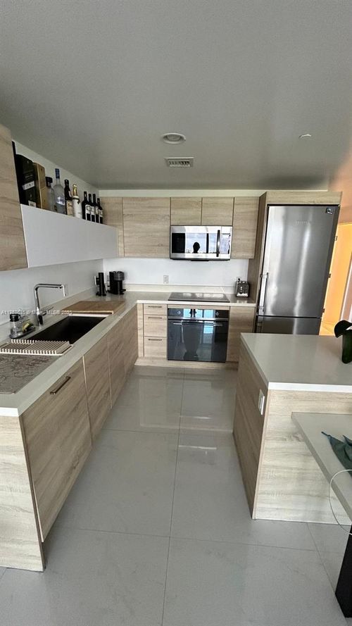 unit-1002-16385 Biscayne Blvd, Aventura, FL, 33160-5463 | Card Image