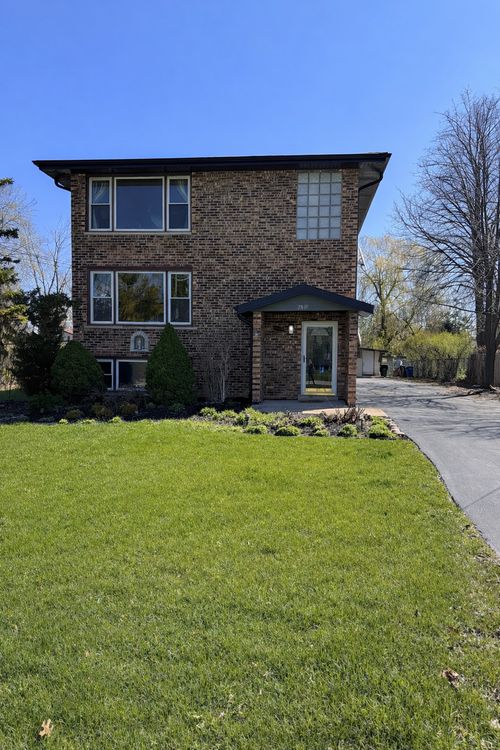 1-7819 Garden Ln, Justice, IL, 60458-1757 | Card Image