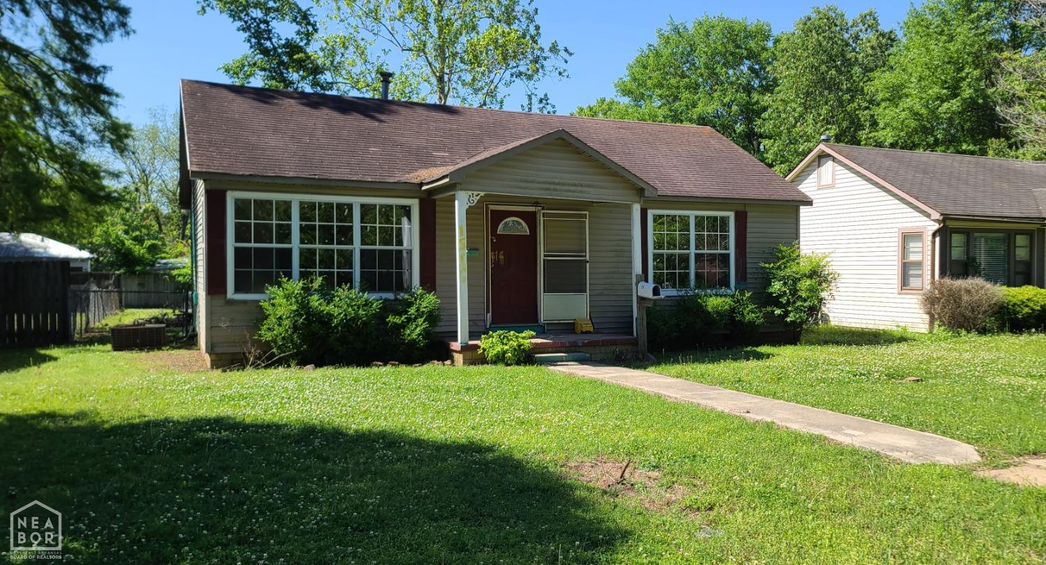 Hines St, Newport, AR 72112