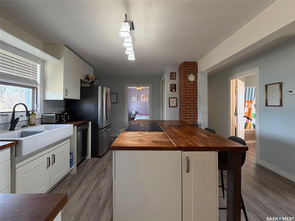 Residential in Eastend 5