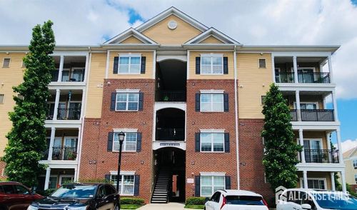 542 E Celebration Way, South Plainfield, NJ, 07080-5600 | Card Image