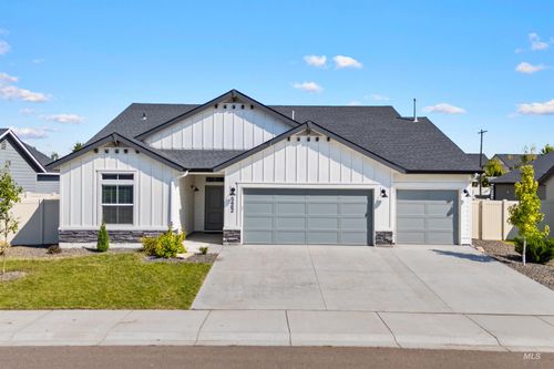 5482 N Maplestone Ave, Meridian, ID, 83646-7079 | Card Image