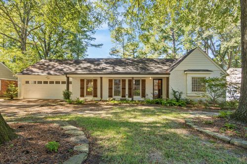 1899 River Valley Dr, Germantown, TN, 38138-3004 | Card Image