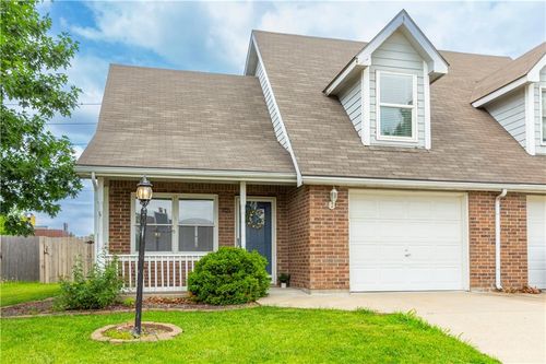 1421 Ash Ct, Eudora, KS, 66025-9486 | Card Image