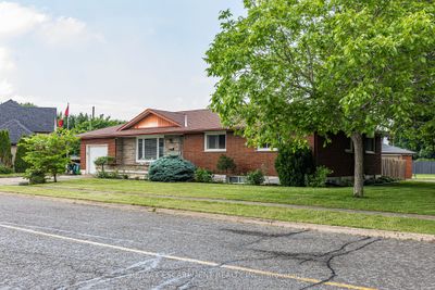 11 Ridge Point Dr, House other with 4 bedrooms, 2 bathrooms and 8 parking in Saint Catharines ON | Image 1