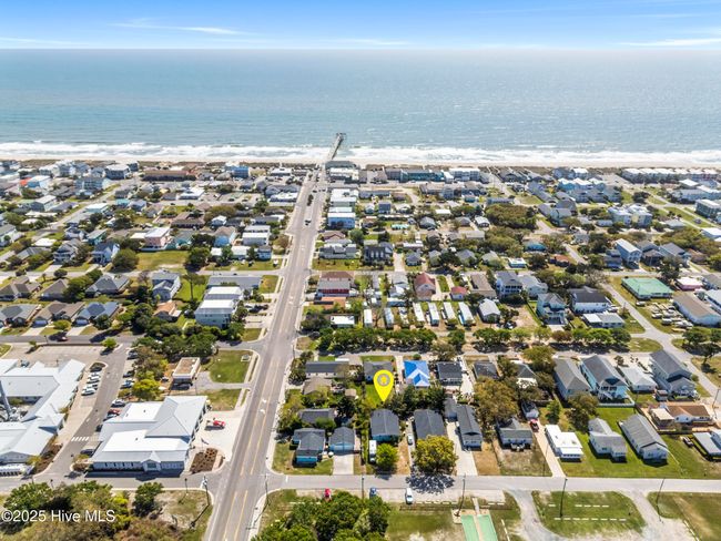 109 S Seventh Ave, House other with 2 bedrooms, 2 bathrooms and null parking in Kure Beach NC | Image 8