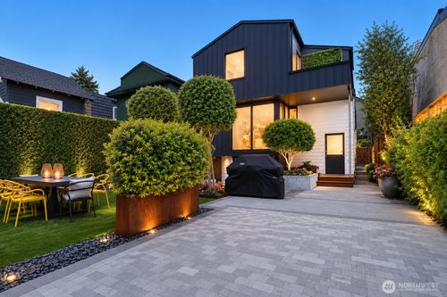 2015 42nd Ave E, Seattle, WA, 98112-2713 | Card Image