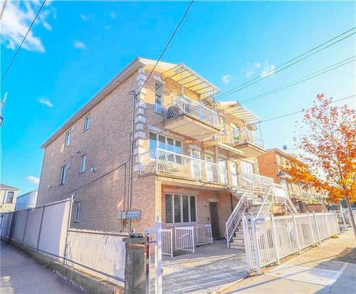 3b-207 Bay 38th St, Brooklyn, NY, 11214 | Card Image