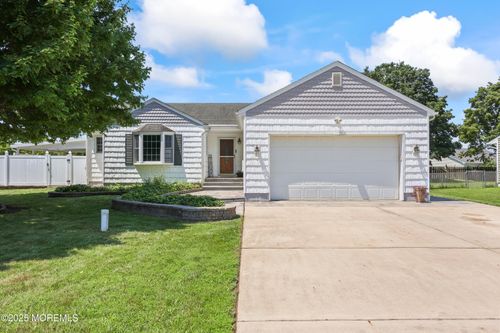 23 Norlaine Dr, Cookstown, NJ, 08511-1202 | Card Image