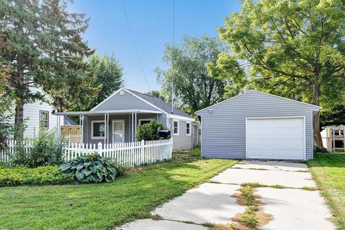 1960 Oakdale Avenue, GREEN BAY, WI, 54302 | Card Image