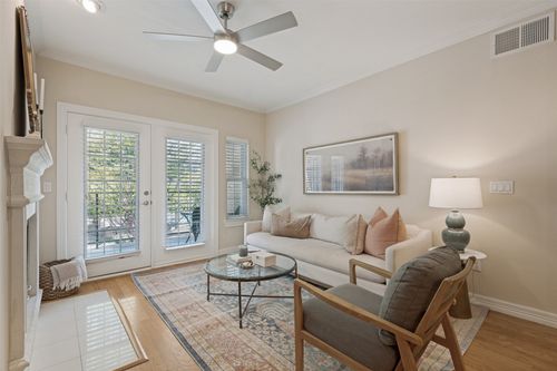 208-3400 Welborn Street, Dallas, TX, 75219 | Card Image